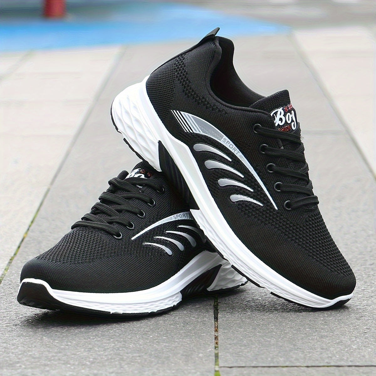 Breathable Low Top Striped Sneakers for Active Lifestyles