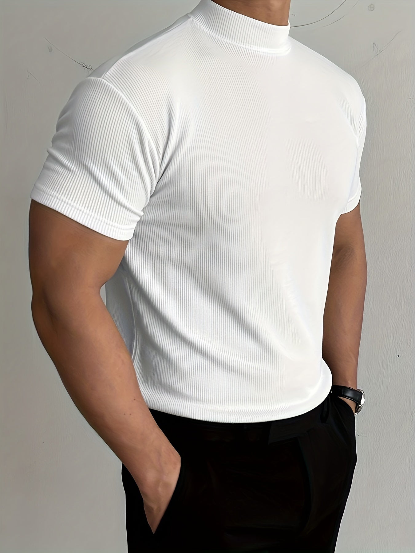 Summer Slim-Fit Crew Neck Tee for Active Men’s Wear