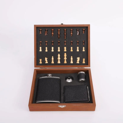 HookUpCo. Leather Hip Flask Gift Set with Box