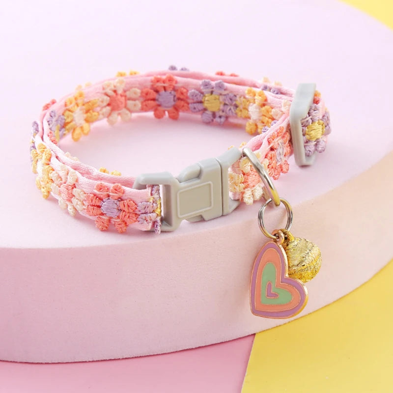 HookUpCo. Colorful Pet Collar with Safety Bell