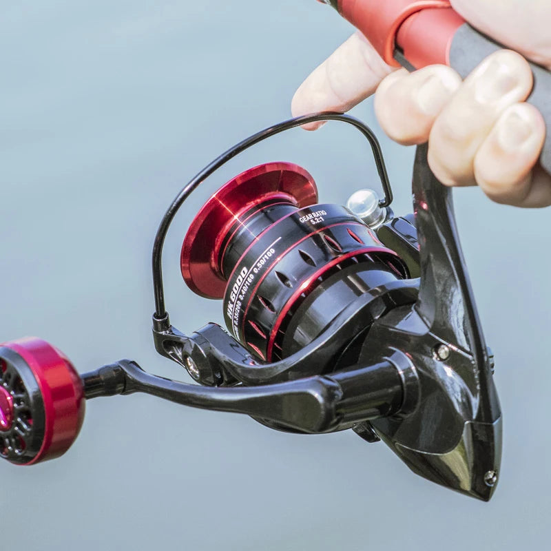 HookUpCo. Premium Spinning Fishing Reel 1000-7000 - HookUpCo.