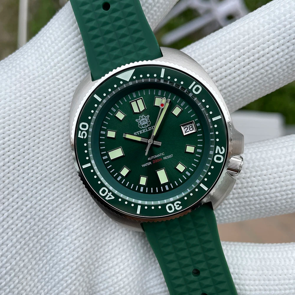 HookUpCo. 200M Dive Watch Series