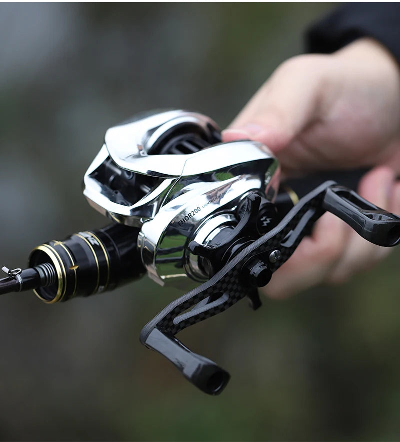 HookUpCo. High-Speed Saltwater Baitcasting Reel - HookUpCo.