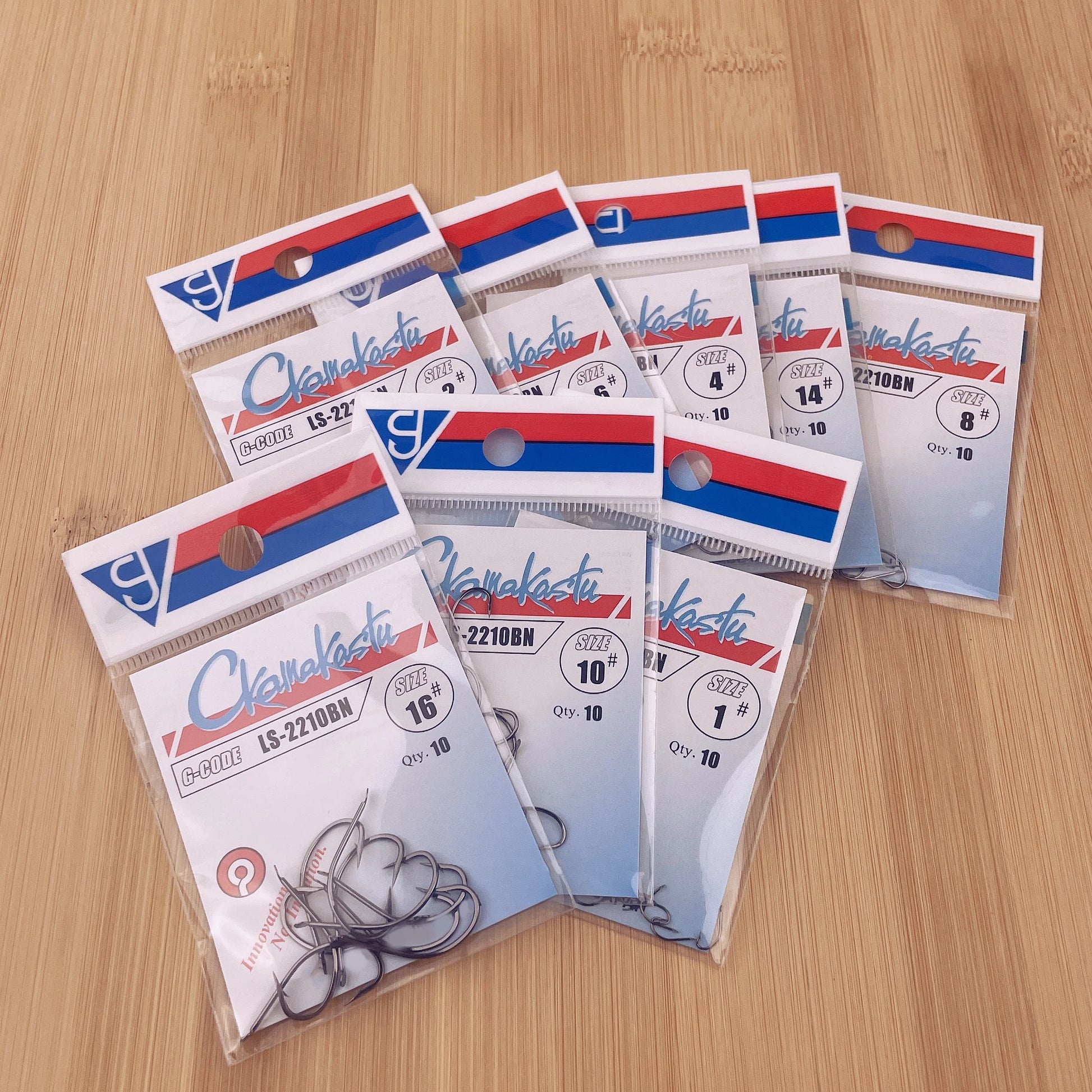 HookUpCo. 20-Pack Black Carp Fishing Hooks - HookUpCo.