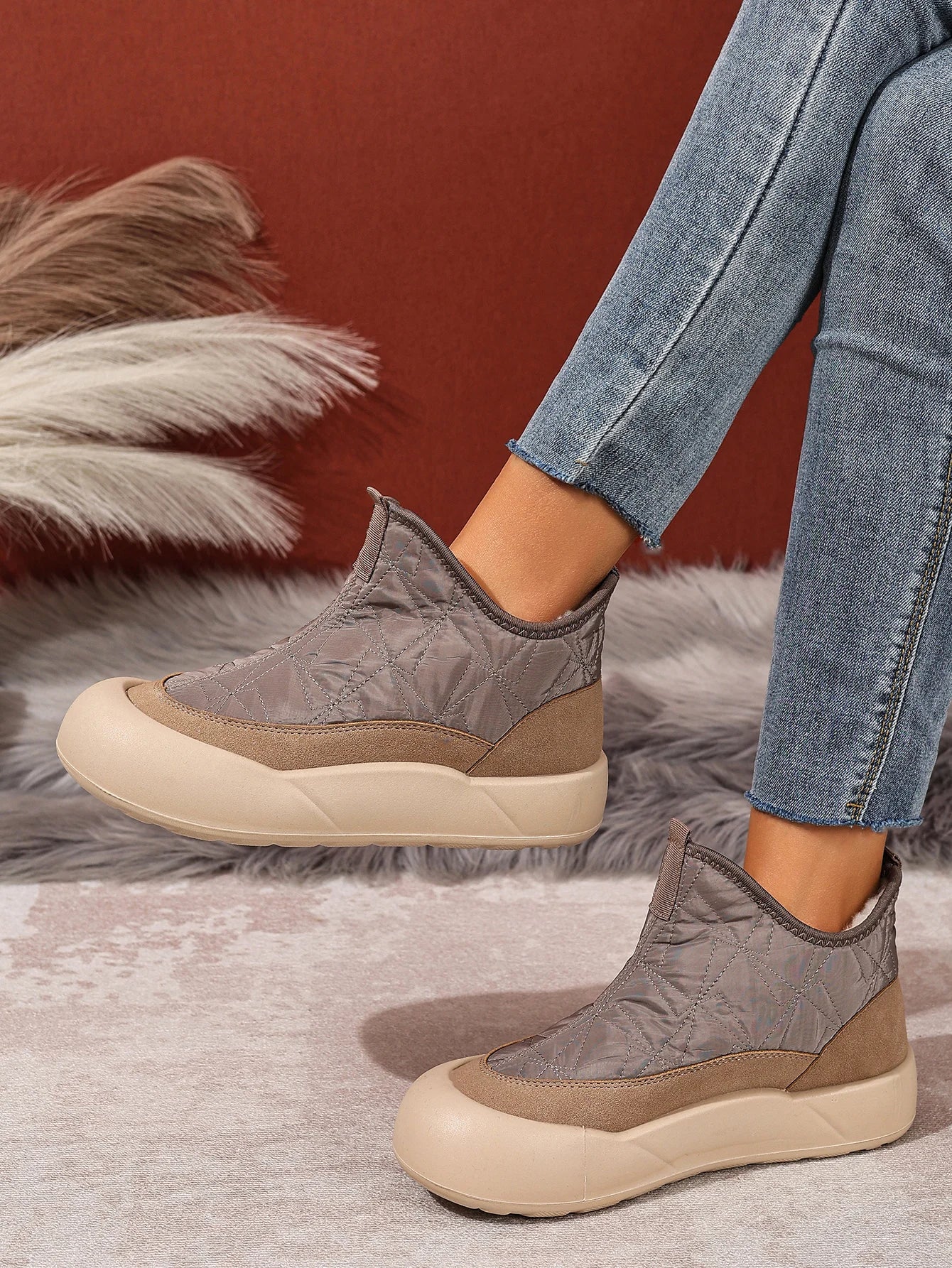 Cozy Fleece-Lined Snow Boots for Women - Non-Slip Comfort