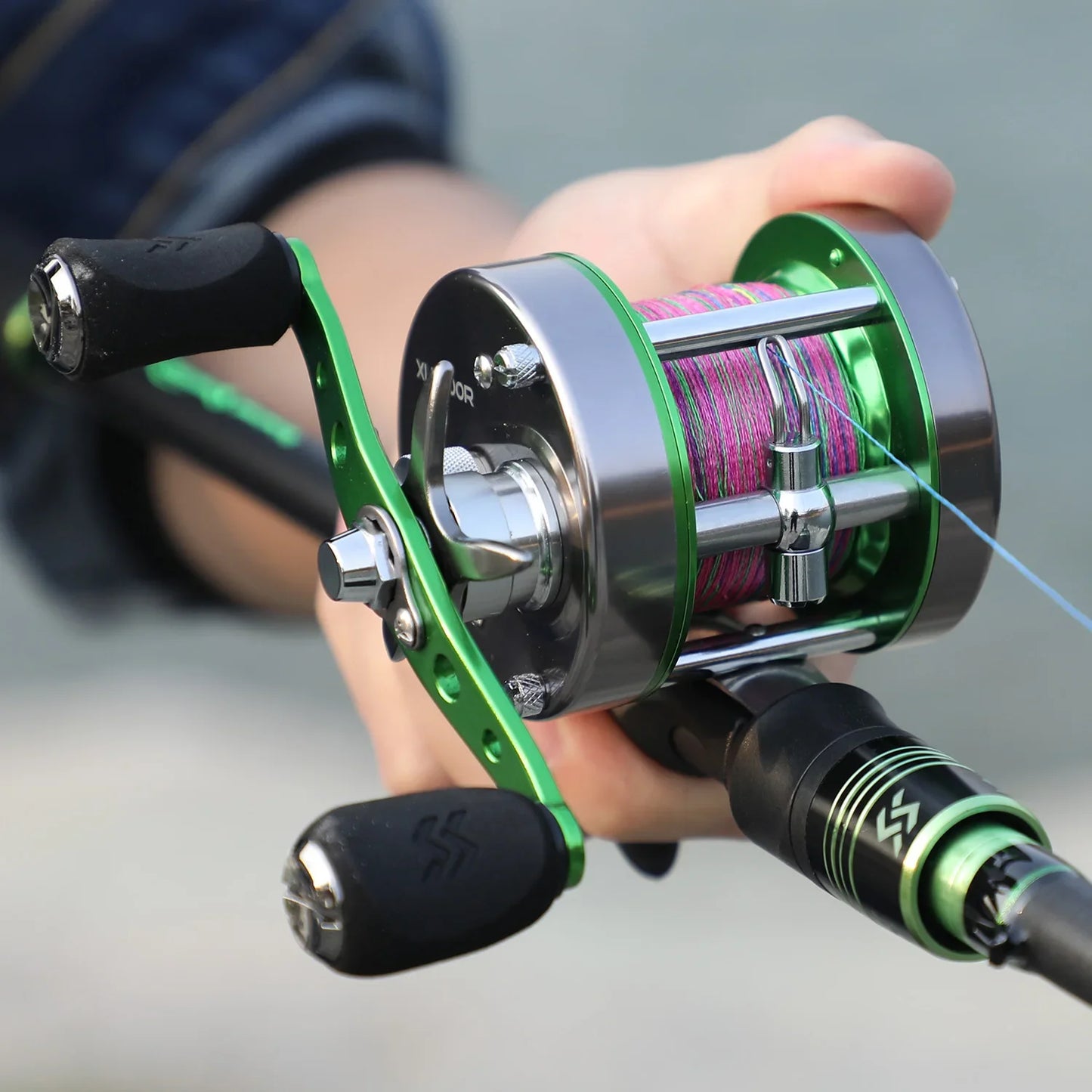 HookUpCo. Carbon Fiber Baitcasting Rod and Reel - HookUpCo.