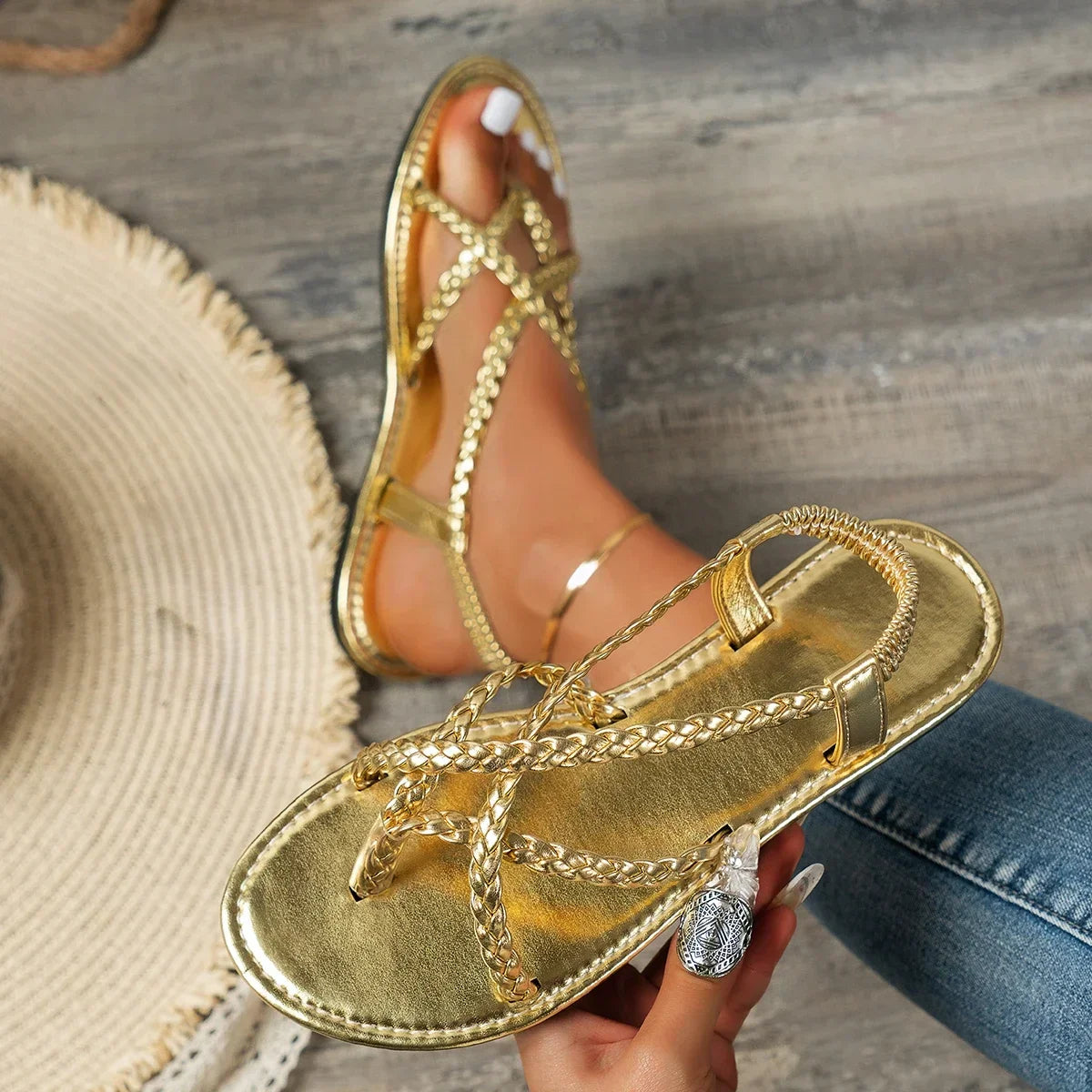 Elegant Braided Flat Sandals for Summer Casual Style