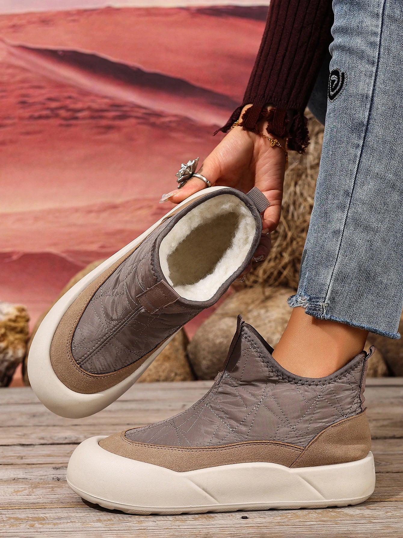 Cozy Fleece-Lined Snow Boots for Women - Non-Slip Comfort