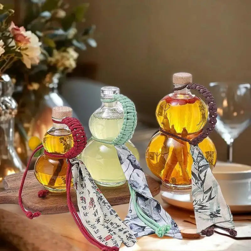 Elegant Borosilicate Glass Wine Bottle with Lid