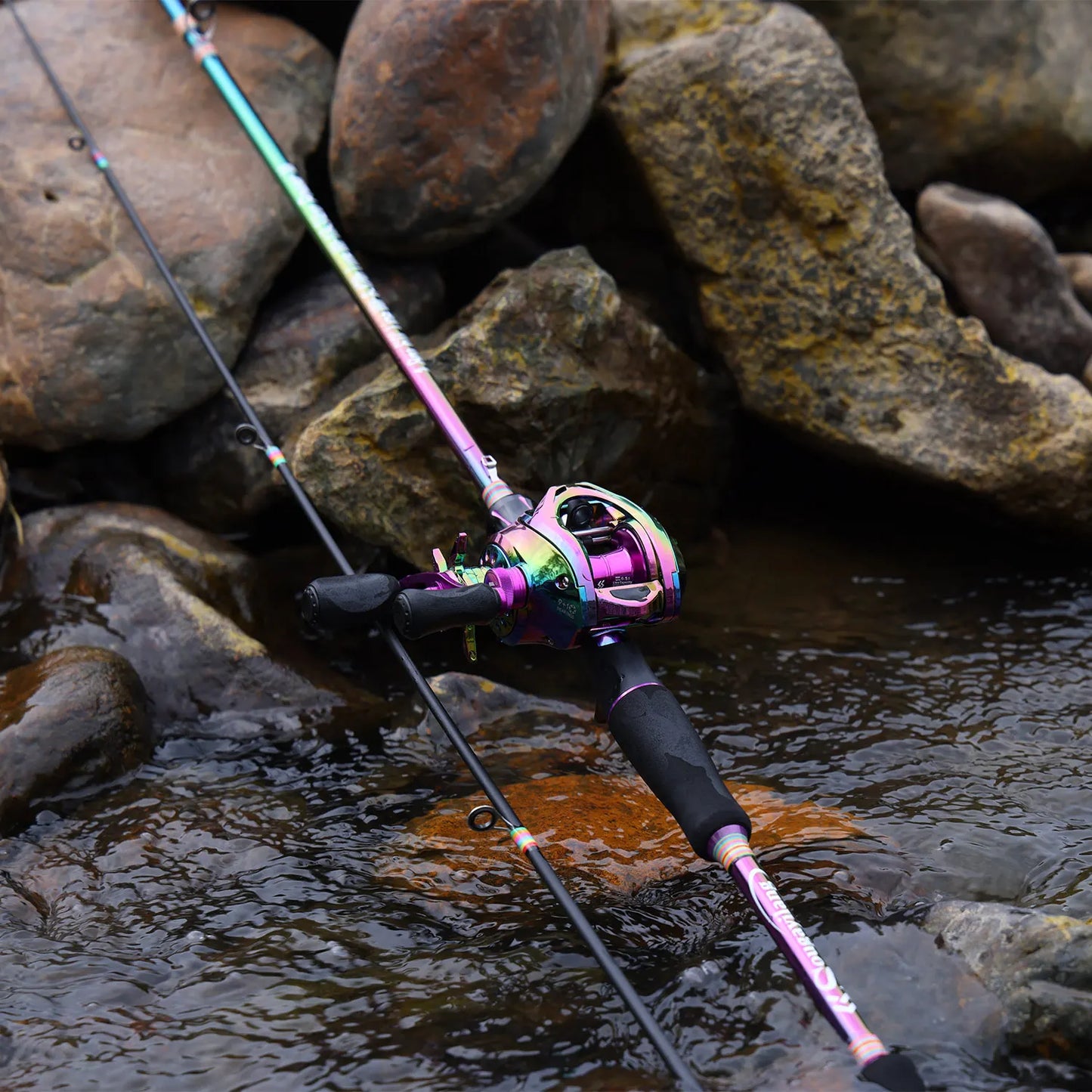 HookUpCo. Carbon Fiber Baitcasting Fishing Rod - HookUpCo.