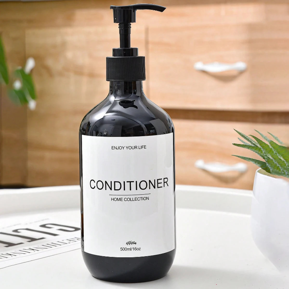 Stylish 3-Piece Waterproof Lotion Dispenser Set