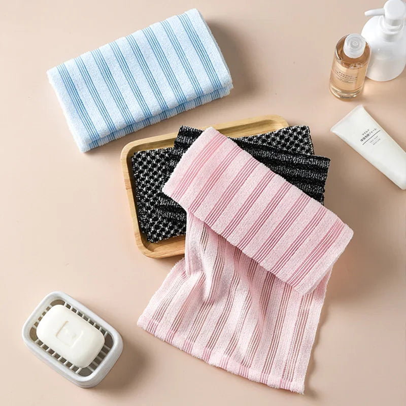 Ultra-Long Exfoliating Back Scrubber