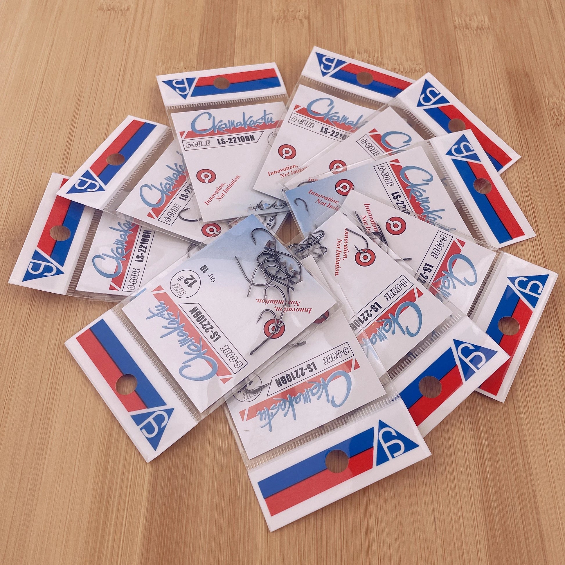 HookUpCo. 20-Pack Black Carp Fishing Hooks - HookUpCo.