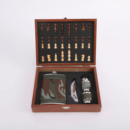 HookUpCo. Leather Hip Flask Gift Set with Box