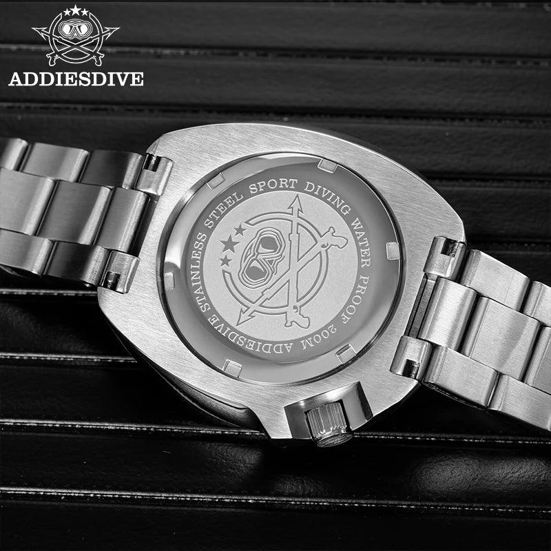 HookUpCo. Luminous Quartz Dive Watch