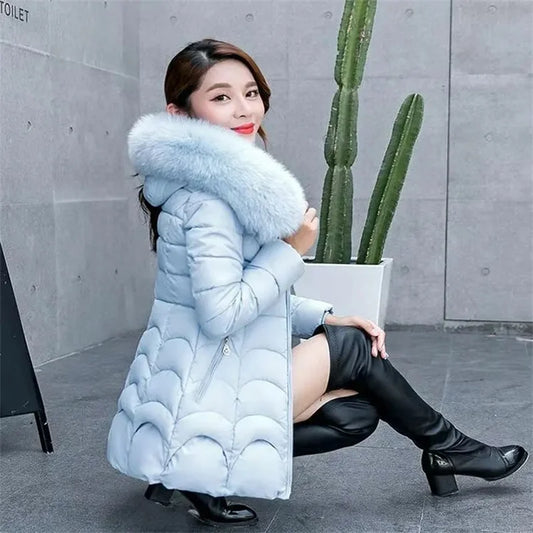 HookUpCo. Women's Elegant Black Fur Collar Hooded Parka