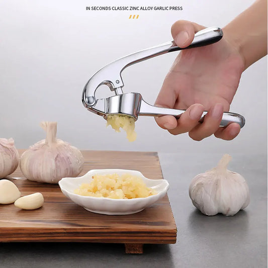 HookUpCo. Kitchen Garlic Mincer with Easy Clean Grip Design