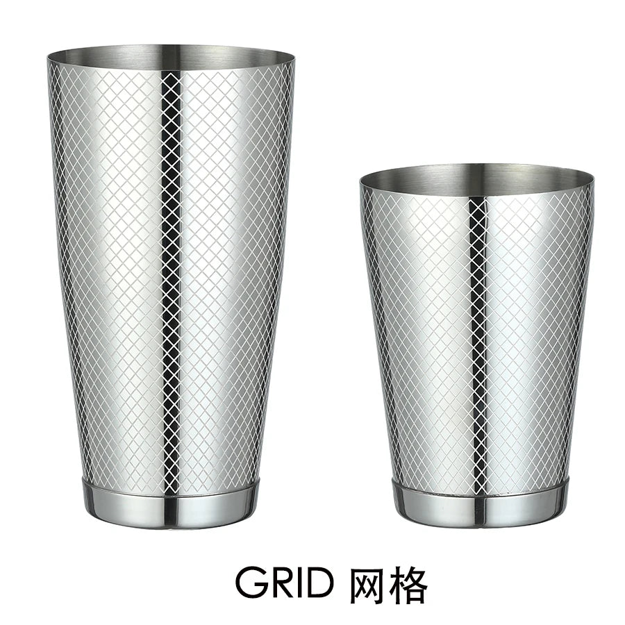 HookUpCo. Etched Pattern Cocktail Shaker Set