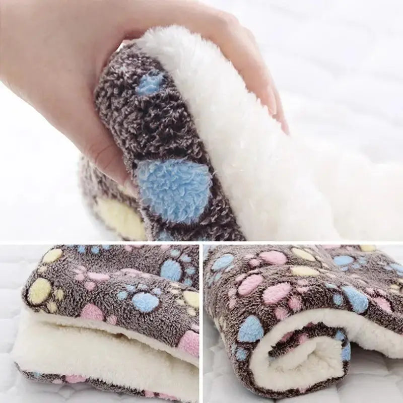 HookUpCo. Cozy Fleece Pet Sleeping Mat Blanket