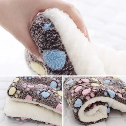 HookUpCo. Cozy Fleece Pet Sleeping Mat Blanket