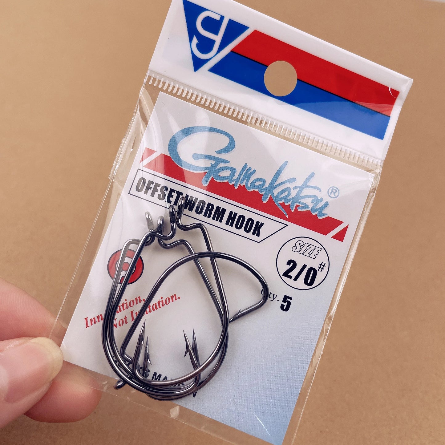 HookUpCo. 10-Piece Offset Worm Fishing Hooks - HookUpCo.