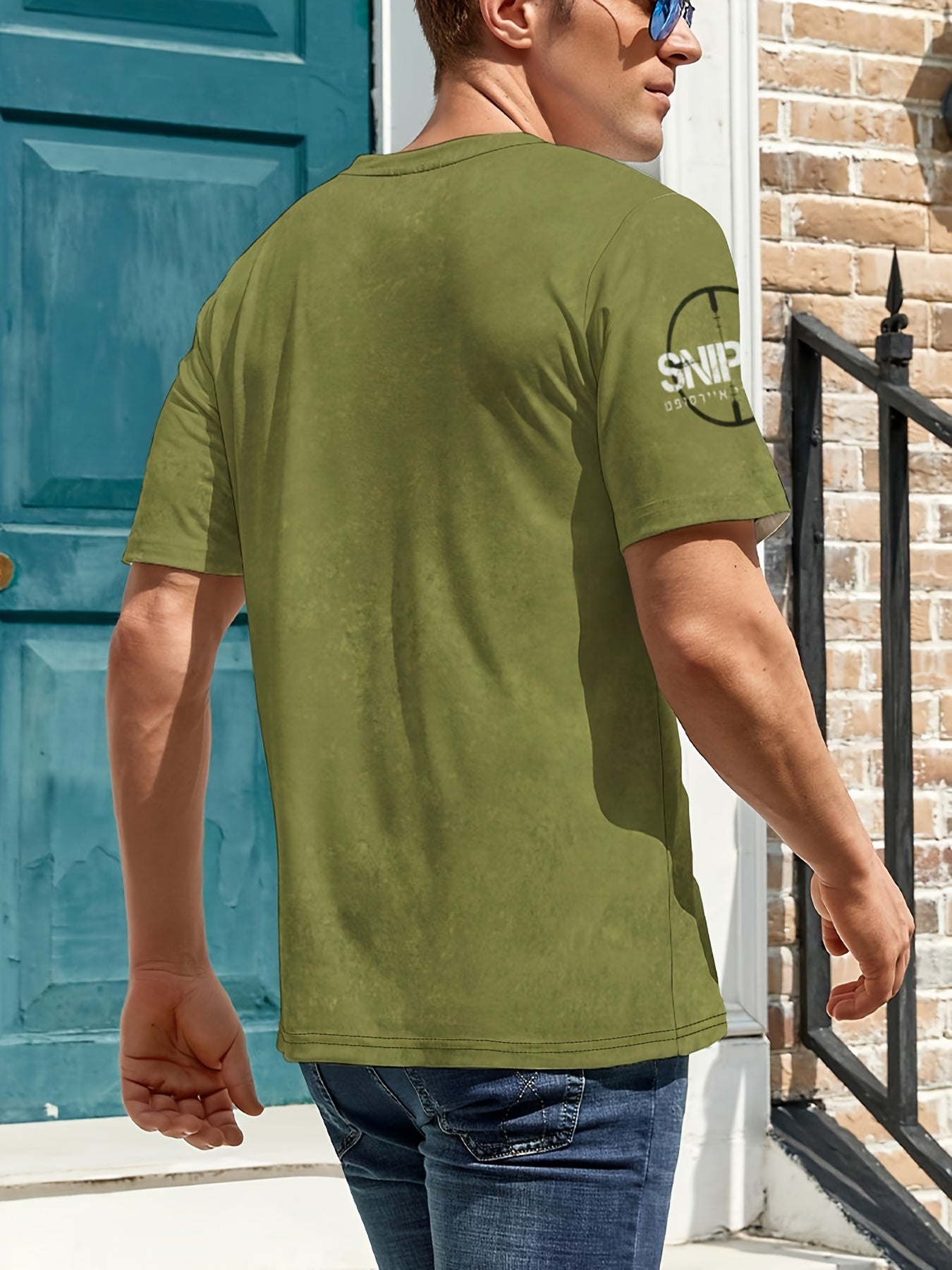 Men's Graphic Design T-Shirt for Casual Summer Comfort