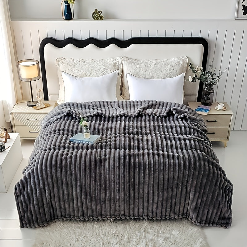 Ultra-Soft Pink Faux Rabbit Fur Blanket for All Seasons