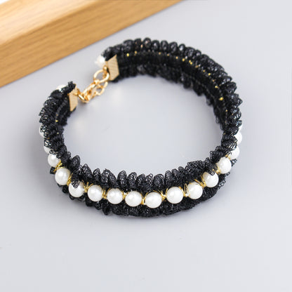 Elegant Pearl and Lace Adjustable Pet Collar for Stylish Pets