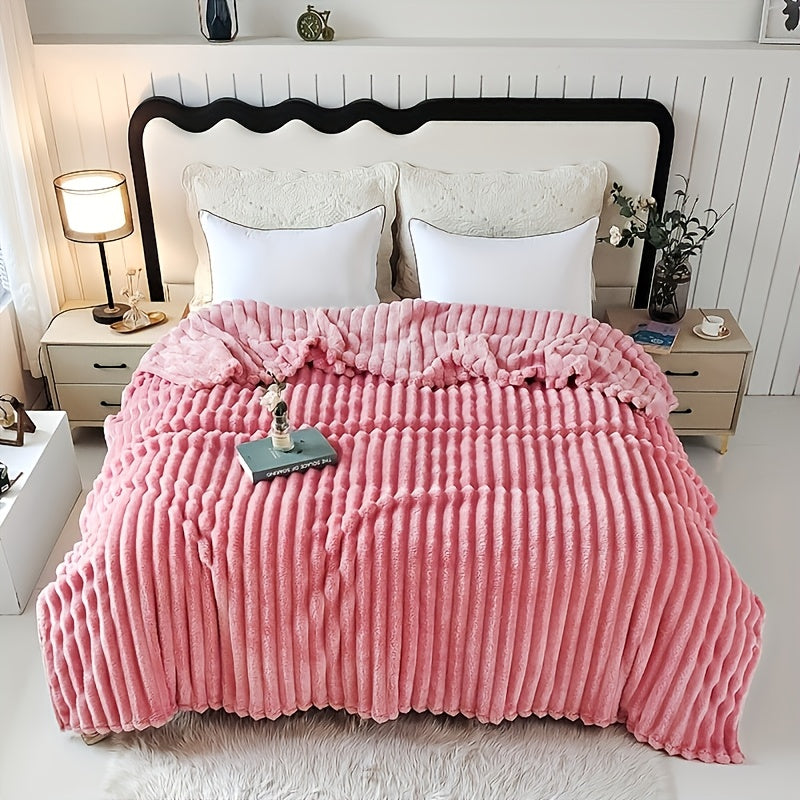 Ultra-Soft Pink Faux Rabbit Fur Blanket for All Seasons